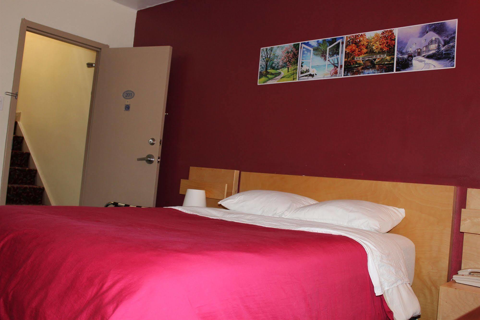 Le Saint-Malo Hotel มอนทรีอัล ภายนอก รูปภาพ