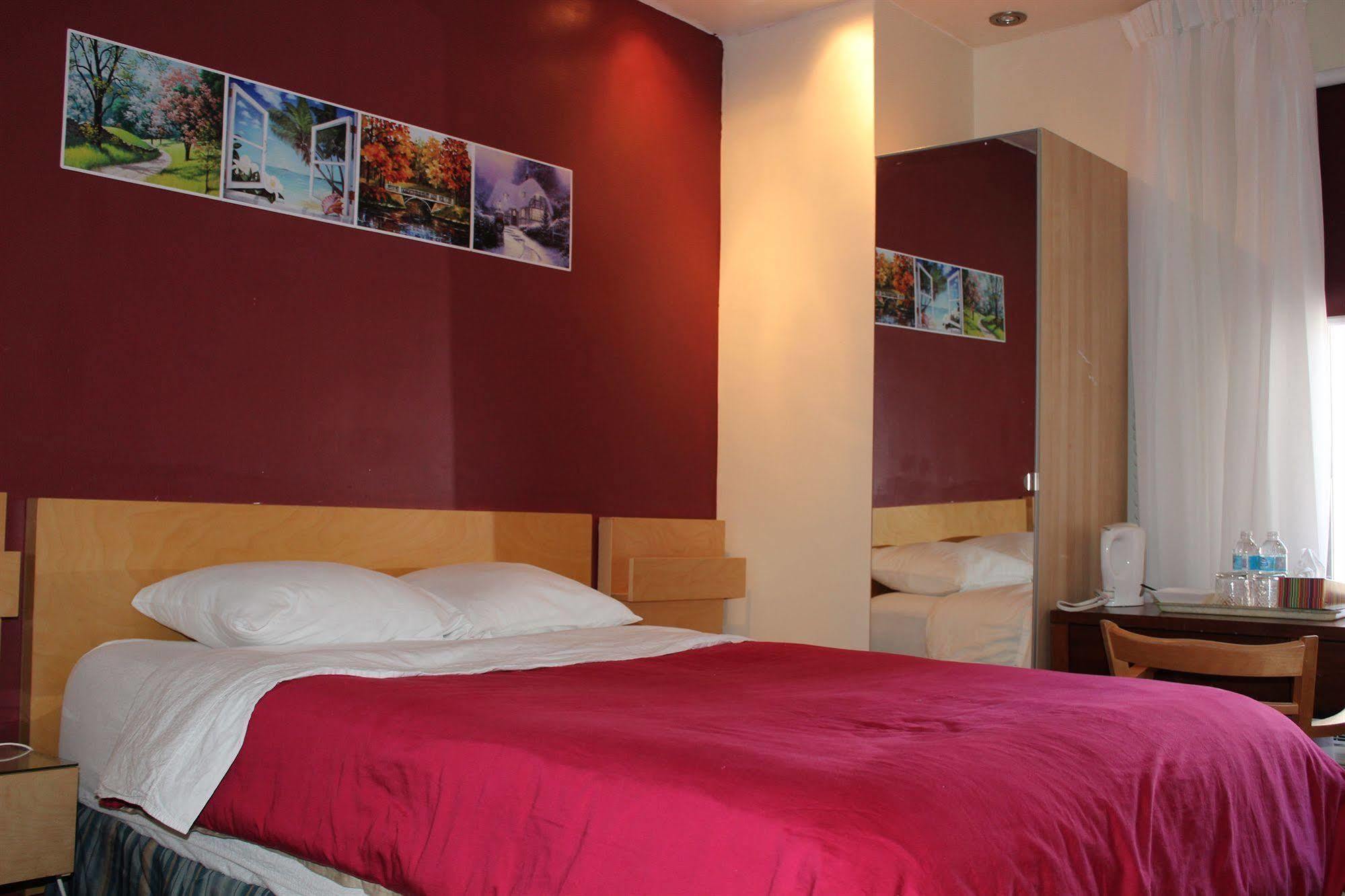 Le Saint-Malo Hotel มอนทรีอัล ภายนอก รูปภาพ