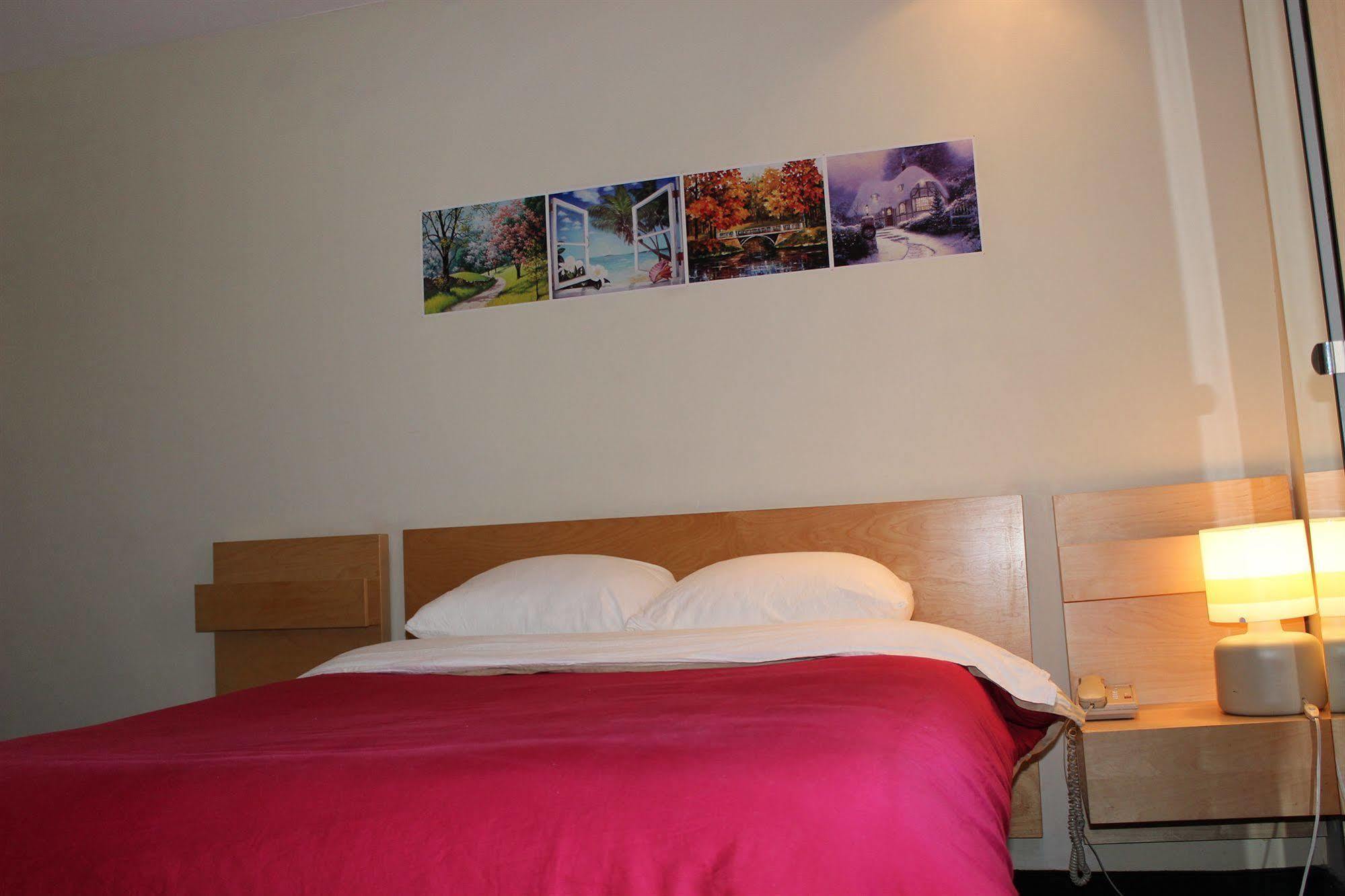 Le Saint-Malo Hotel มอนทรีอัล ภายนอก รูปภาพ