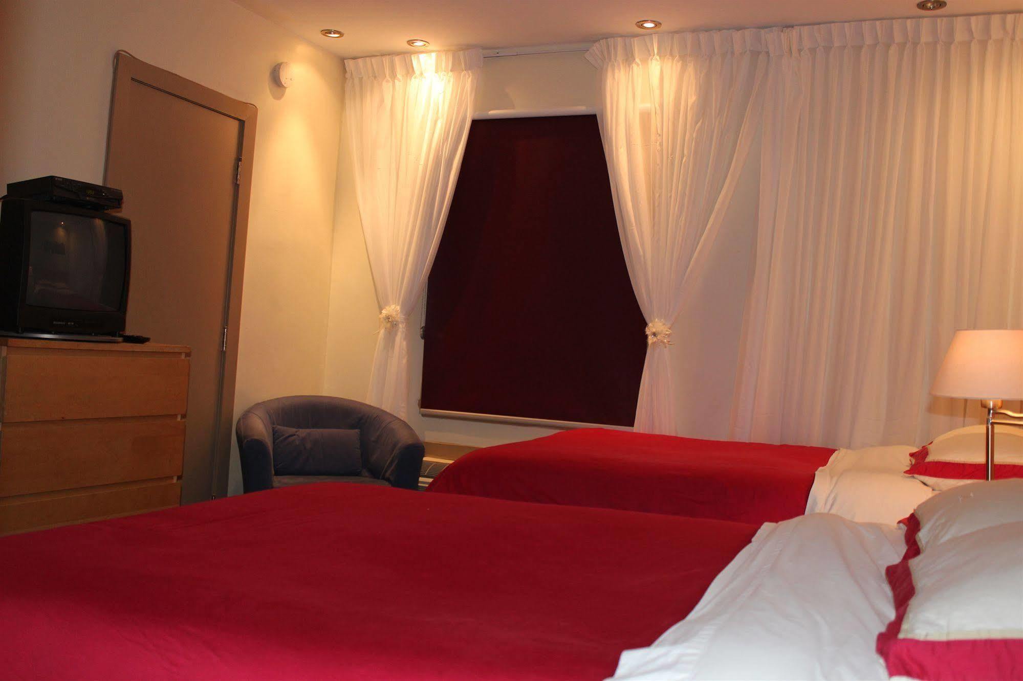 Le Saint-Malo Hotel มอนทรีอัล ภายนอก รูปภาพ