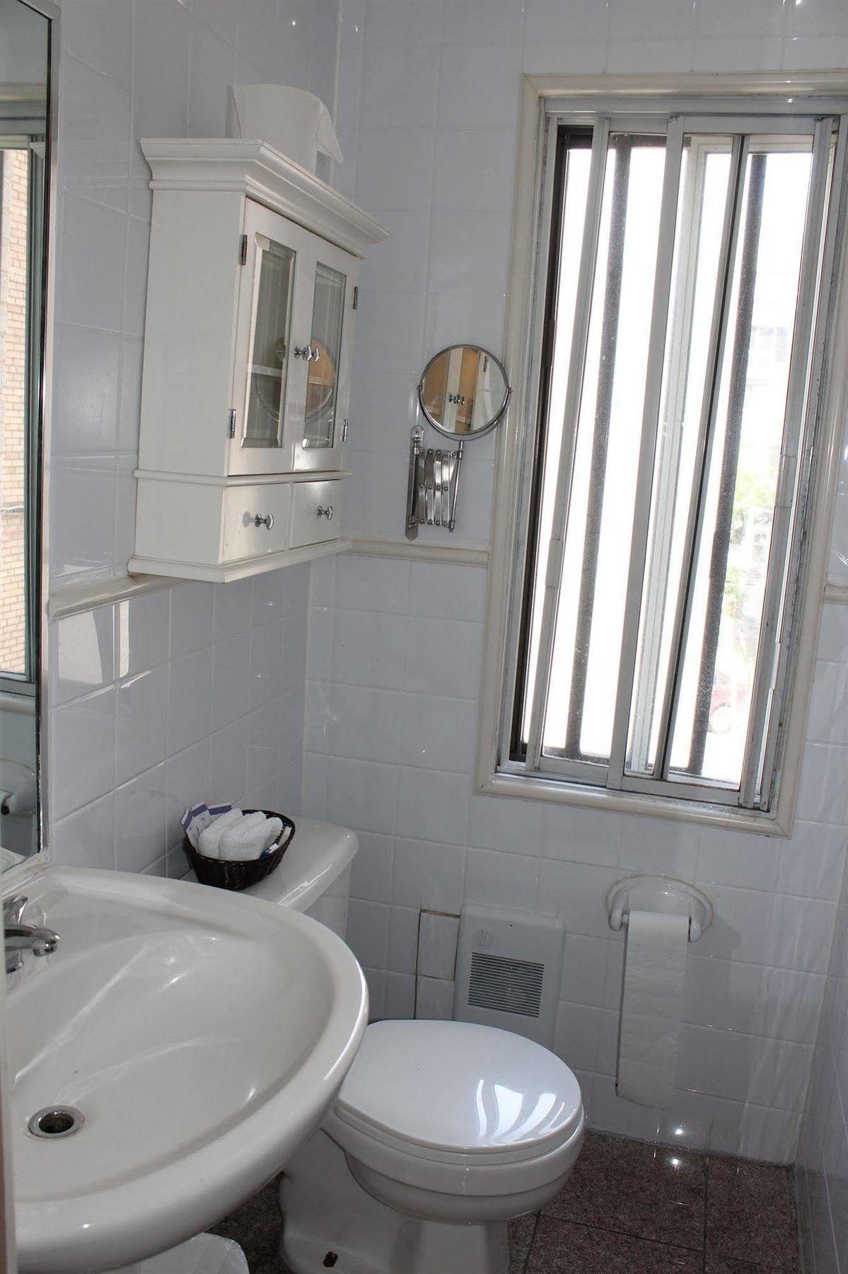 Le Saint-Malo Hotel มอนทรีอัล ภายนอก รูปภาพ
